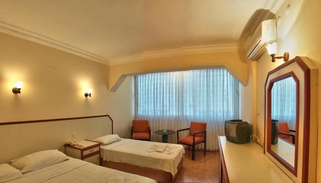 Hotel Santur Kusadası Quarto foto